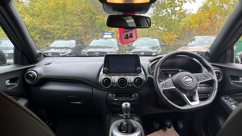 Nissan Juke 1.0 DiG-T 114 Kiiro 5dr Petrol Hatchback